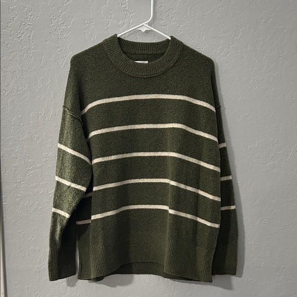 Aerie Unreal Sweater - Never Worn - Picture 1 of 4
